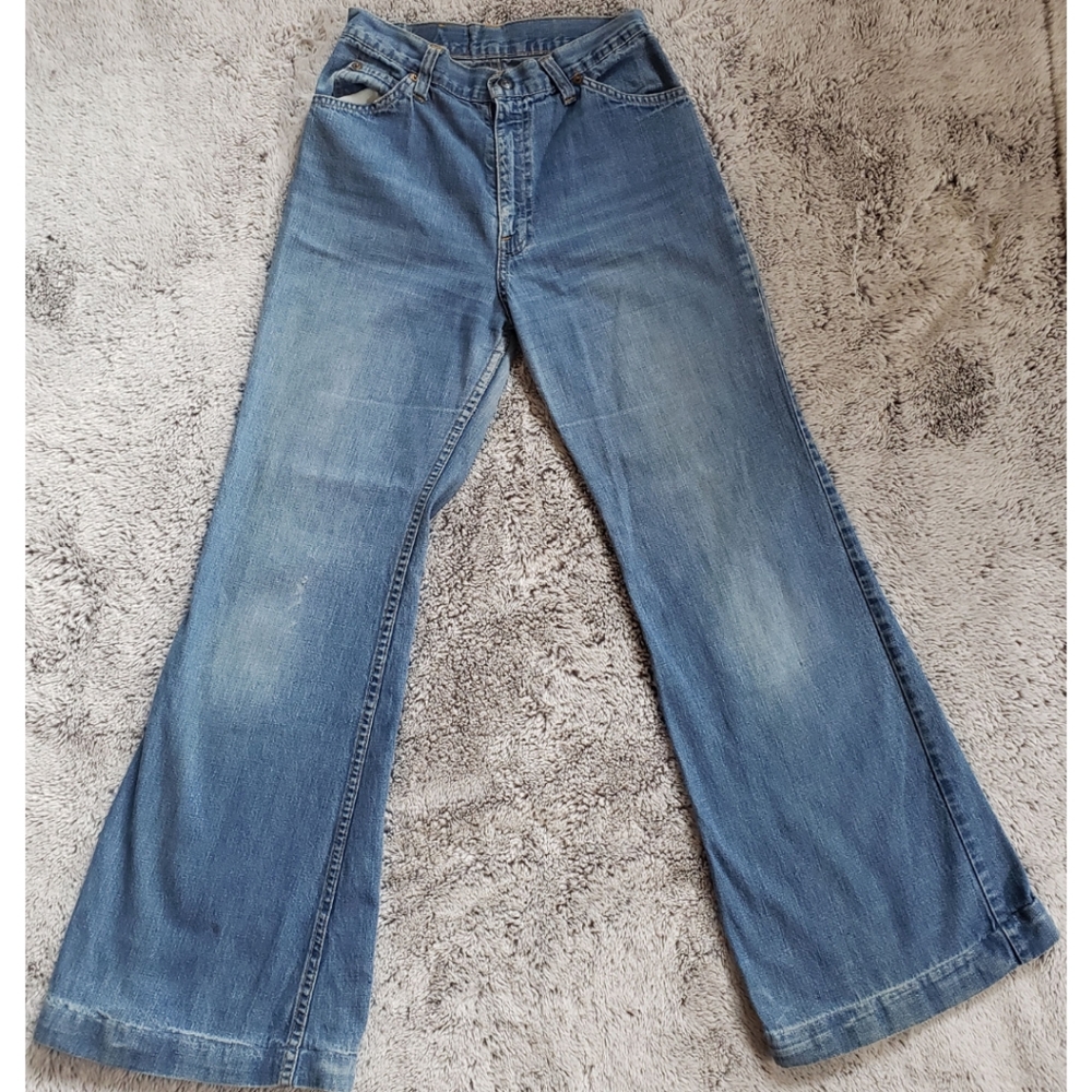 Vintage 70s Womens Levi's Bell Bottom Jeans 24x29